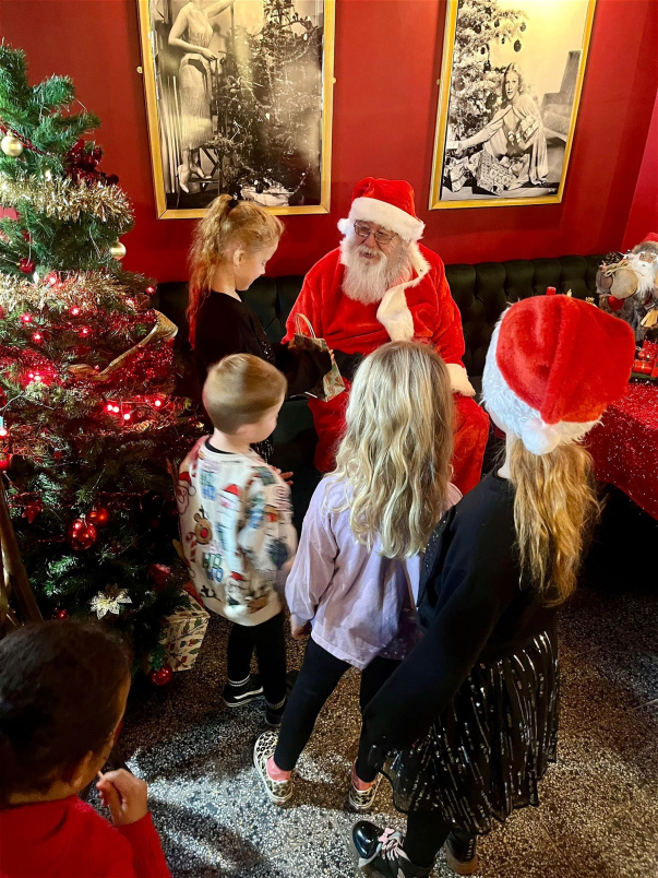Family Events | Upsell gifts | Visit Santa (extra children)