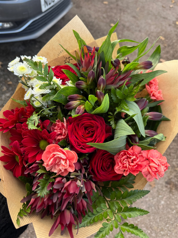 Christmas | Everyday Bouquets! | Festive Luxe