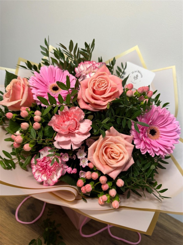 Mother’s Day 2026 | Pastel Mum Bouquet