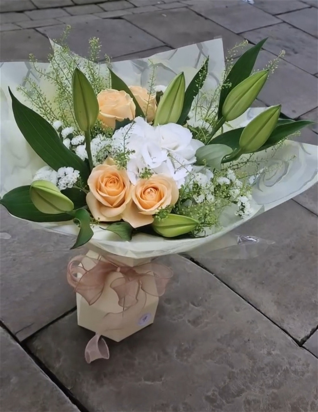Bouquets | Honey Bee