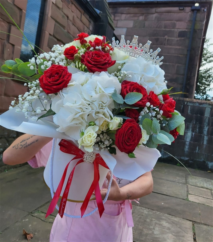 Bouquets | Wifey Box White