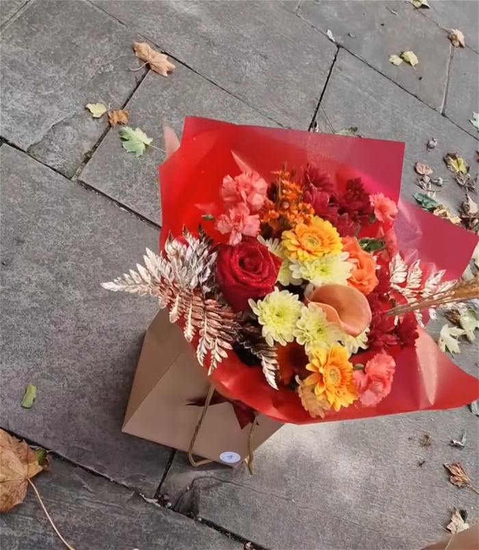 Autumnal Flowers | Bouquets | Bouquet of The Month