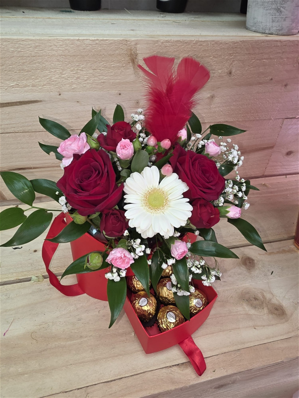 Valentine's Day | Flower and Choc Box