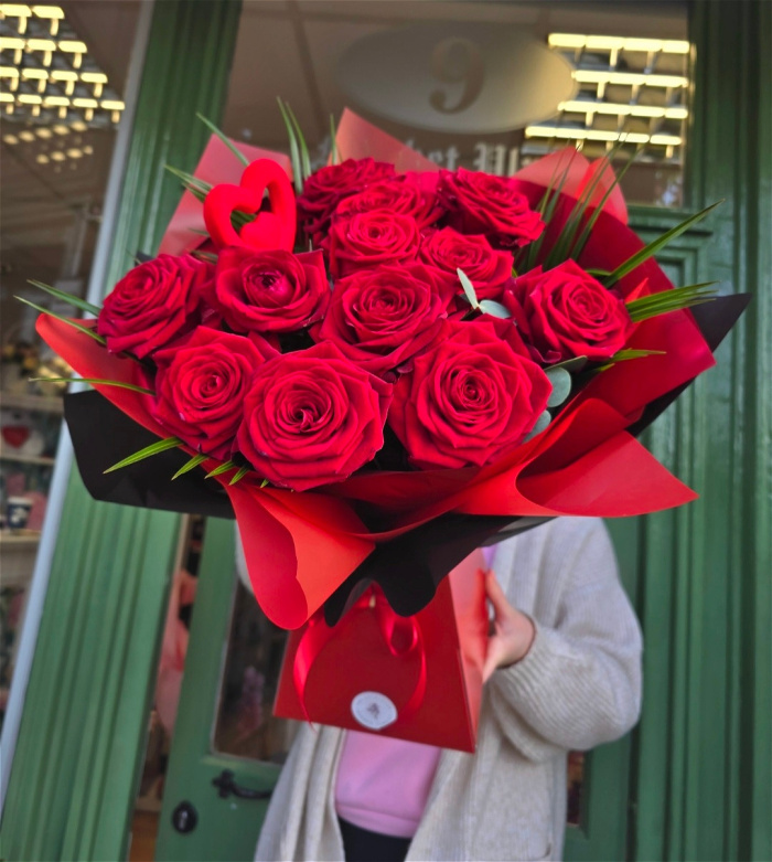 Valentine's Day | The Traditional Dozen Roses