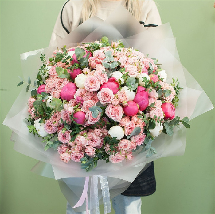 Arrangements | Hand-Tied Bouquets | Mother's Day | Valentine's Day | Stylish