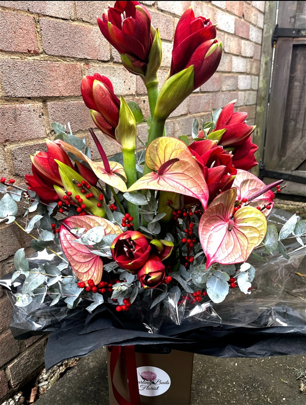 Bouquets | Christmas | Gifts | Mother's Day | Valentines | Luxury seasonal hand-tied