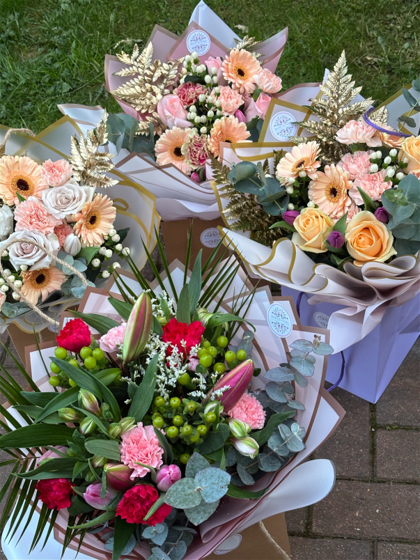 All Bouquets | Birthday | Congratulations | Healing | Love | One for your Bestie | Thank You | Florist Choice