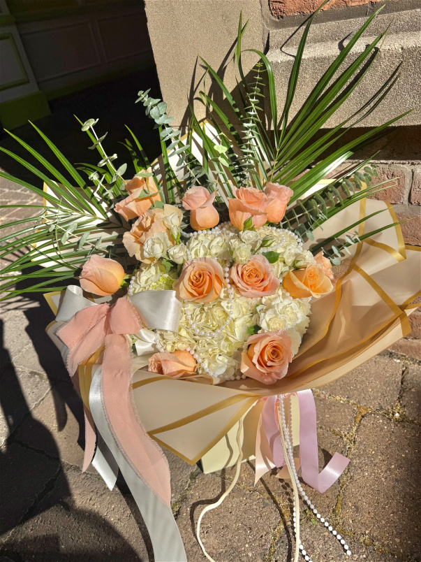 Send Fresh Flowers | Peachy Dream
