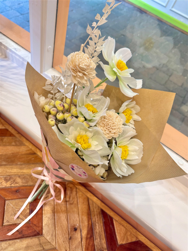 Dried Flowers | Gifts | Daffodil Dried Florals