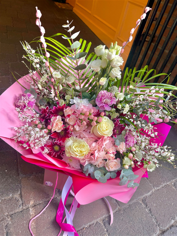 Send Fresh Flowers | Spring Pinks