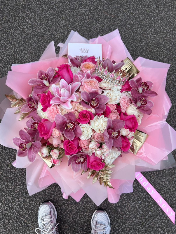 Arrangements | Bouquets | Celebrities Choice | THAT Girl