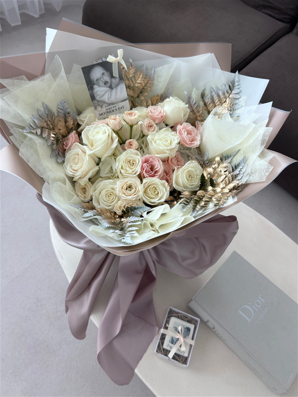 Add something extra | Polaroid picture