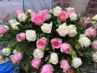 Funeral Tributes | Rose Coffin spray