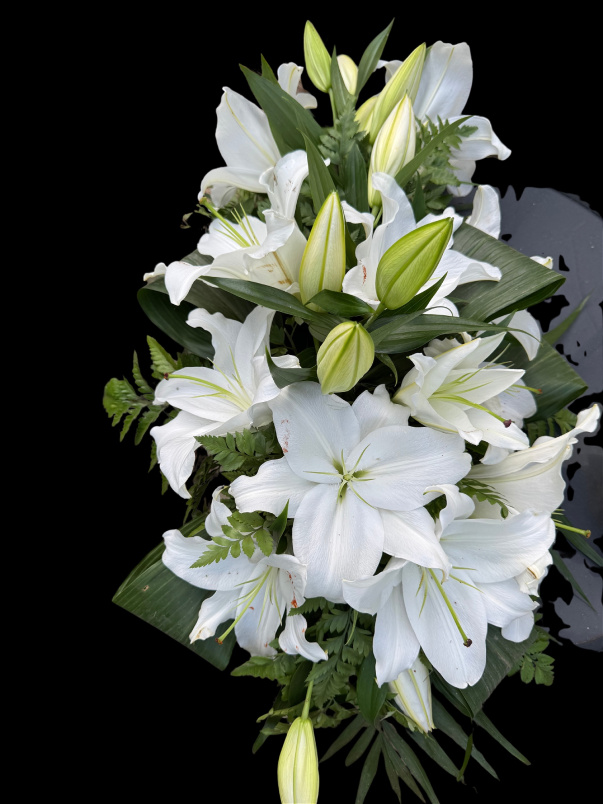 Funeral Tributes | Classic lily spray