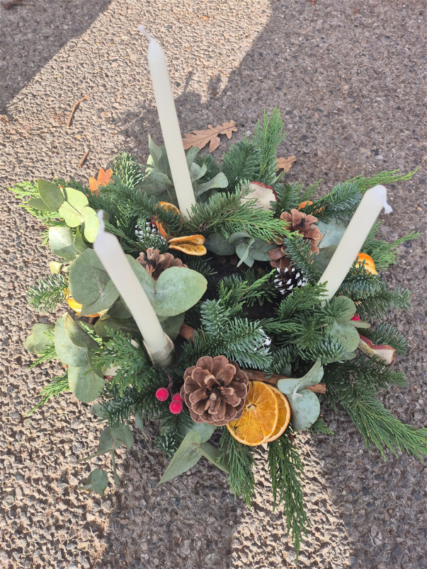 Christmas | Christmas Ring Table Centre Piece