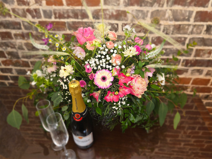 Arrangements | Funeral Flowers | Large Table Centrepiece