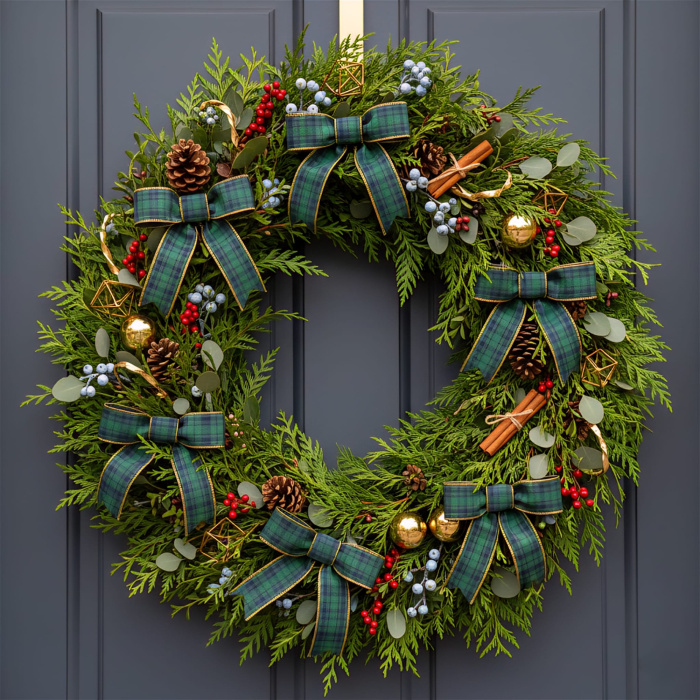 Christmas Dec's | The Tartan Bow