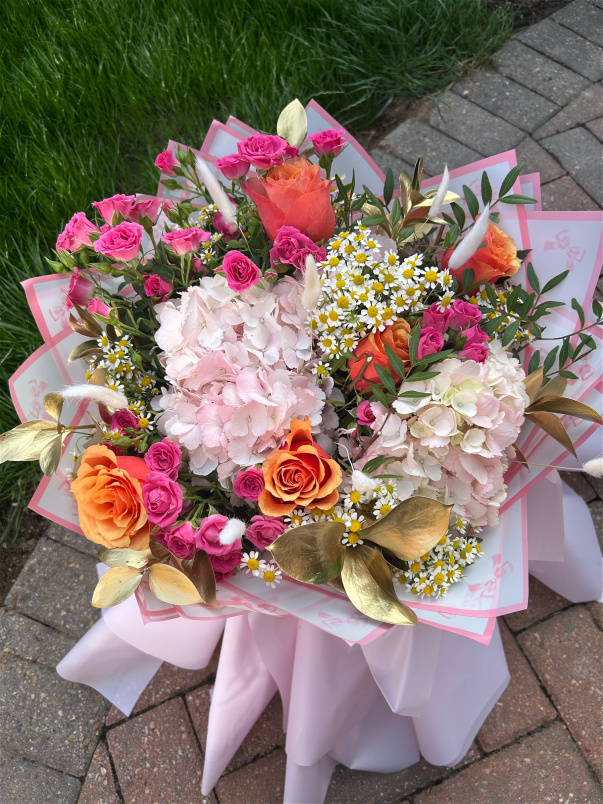 Premium Bouquets | The Heidi Bouquet