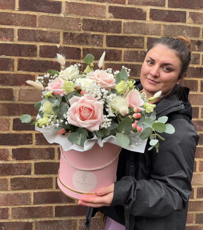 Mother's Day | Mum - Pink Blush Hatbox Arrangement