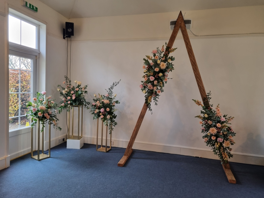 Jan Sutherland Floristry | Weddings