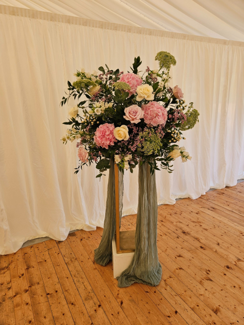 Jan Sutherland Floristry | Weddings