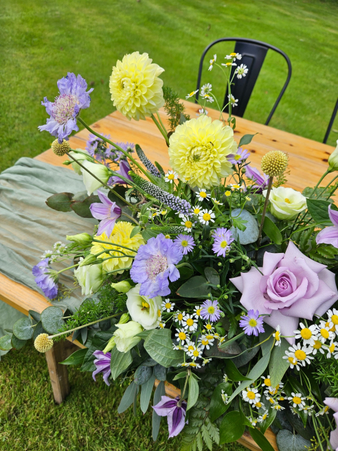 Jan Sutherland Floristry | Weddings