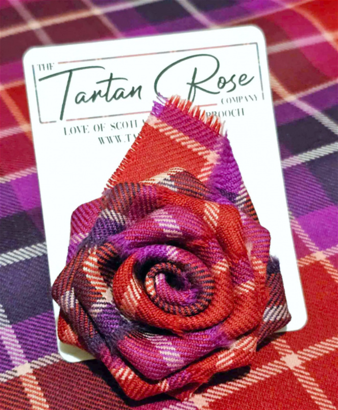 Gifts | Tartan Roses | Love of Scotland Rose Brooch