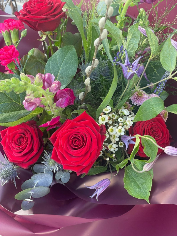 Gift Bouquets | Bonnie Lass Signature Bouquet