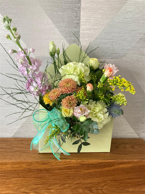 Flower Arrangements | Envelope Flower Box
