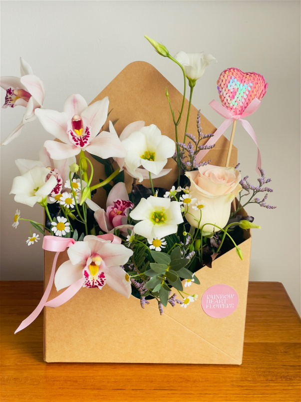 Flower Arrangements | Envelope Flower Box