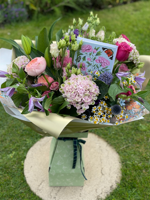 Handtied Bouquets | Bespoke Handtied Bouquet