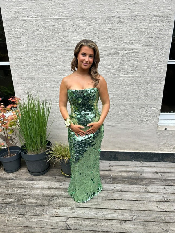 READY TO WEAR WEDDING FLOWERS | Fresh Flower Wedding Wrist Corsage