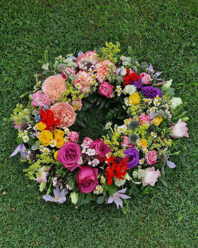 FUNERAL & SYMPATHY | Garden Style Funeral Wreath