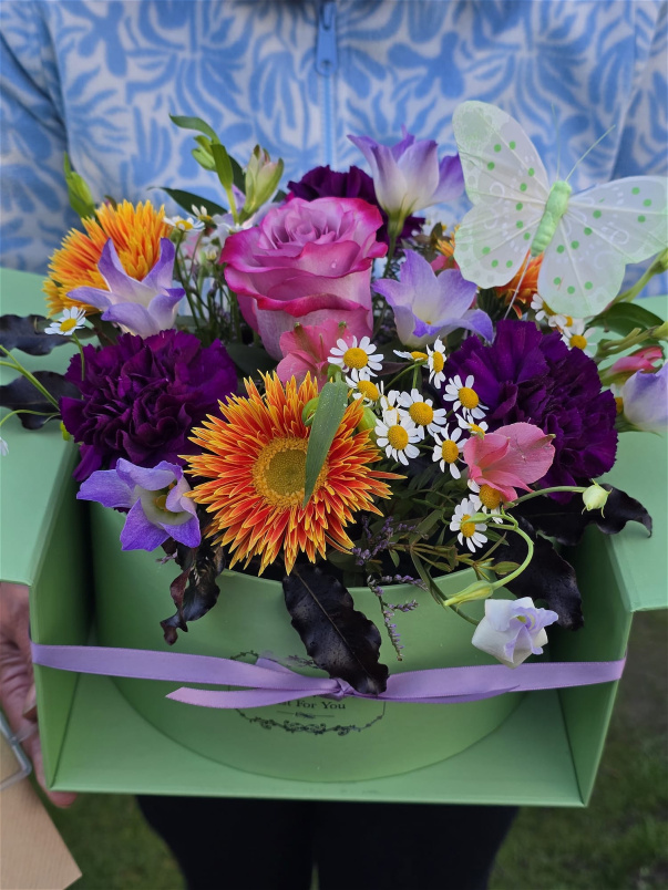 Flower Arrangements | Secret Garden Hatbox