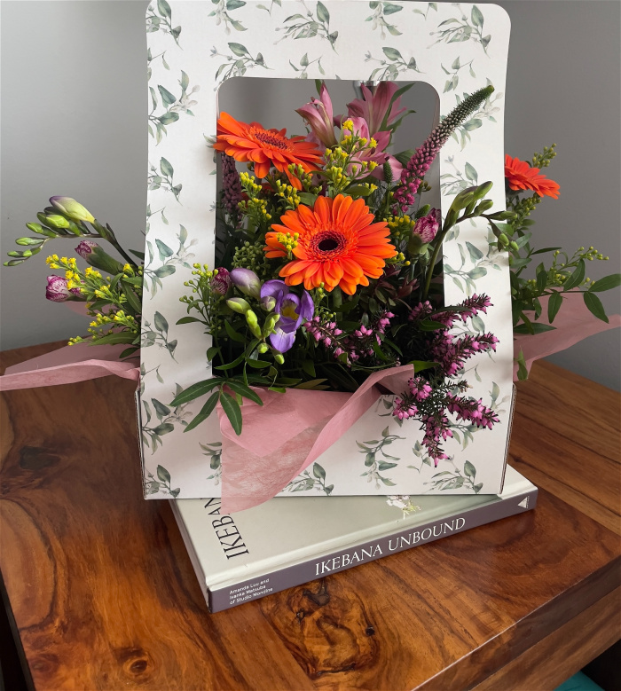Mothering Sunday | Living Card- Flower Arrangement