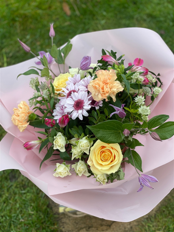 Mothering Sunday | Mother's Delight - Florist Choice Handtied