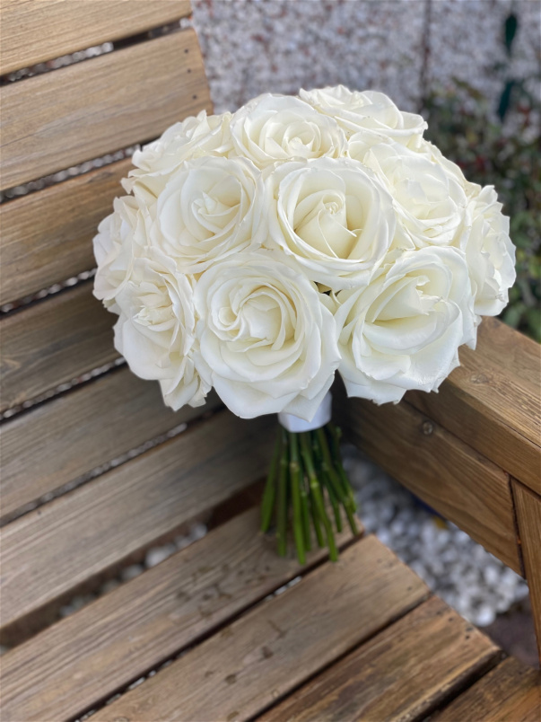 Ready To Wear Wedding Flowers | Purity - White Rose Bridal Bouquet