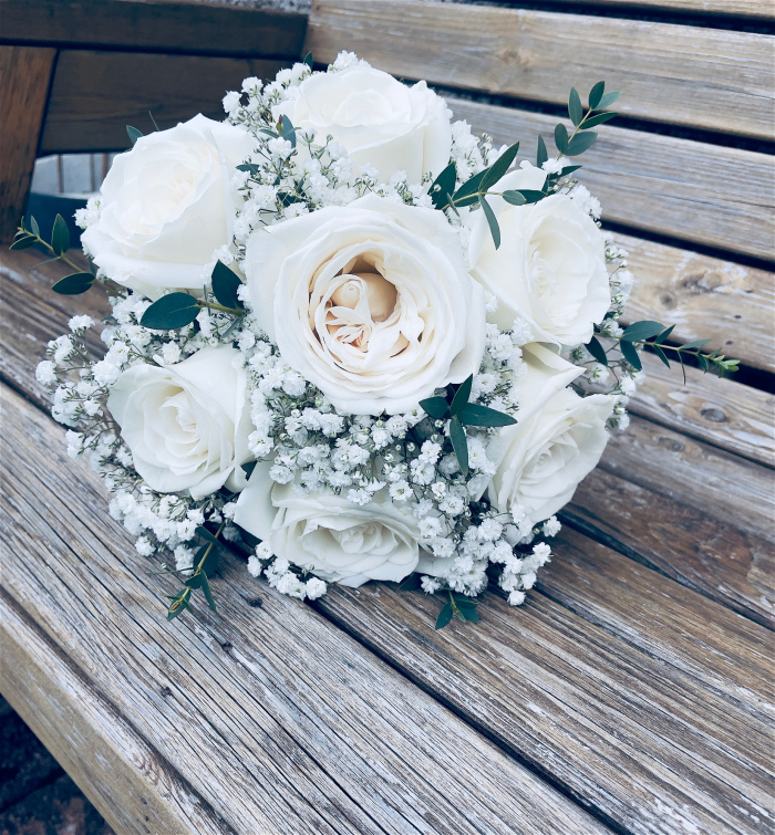 Ready To Wear Wedding Flowers | White Rose & Baby’s Breath wedding bouquet