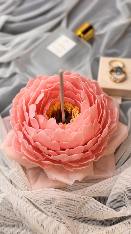Gifts | La Fleur Luxury Flower Candles | Mother's Day | Upsell gifts | La Fleur Flower Candles Peony or Rose