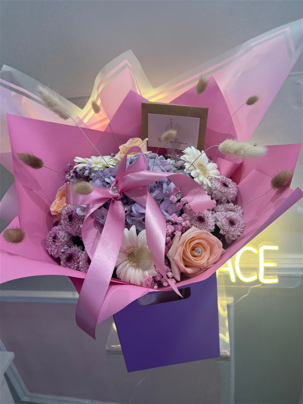 Bouquets | Pastel Tail Bouquet