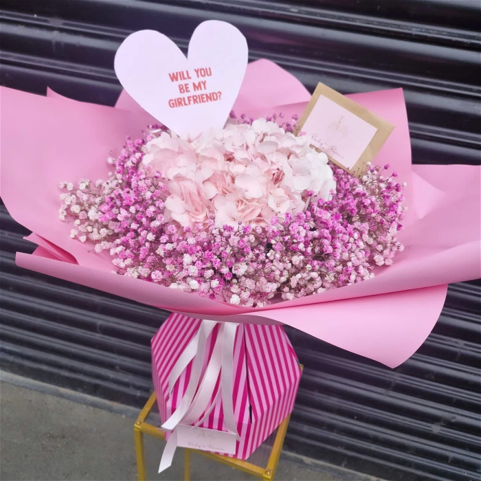 Bouquets | Fluffy hydrangea and GYPSOPHELIA