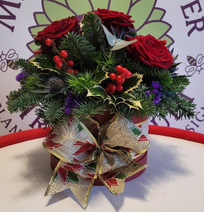 Christmas | Corporate | Gifts | Seasonal Floral Hat box