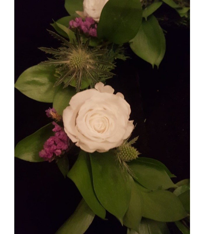 Biodegradable funeral tributes | White Biodegrable Wreath