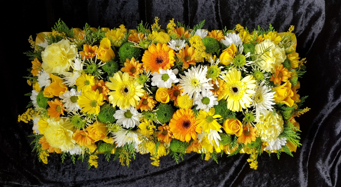 Arrangements | Sympathy | The Flower Bed