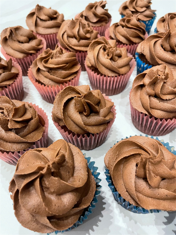 Gifts | Mother's Day | Tasty Edible Gifts | Upsell gifts | Delicious cupcakes