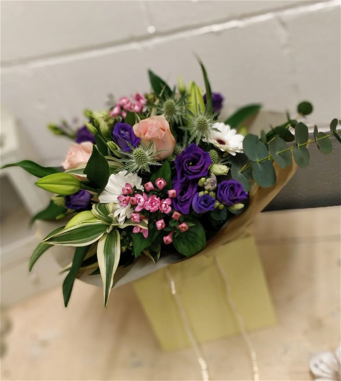 Bouquets & Arrangements. | Florist choice hand tied bouquet.