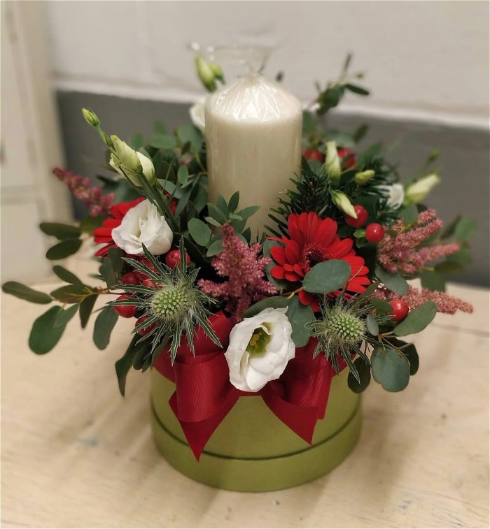 Bouquets & Arrangements. | Florist choice hat box arrangement with candle.