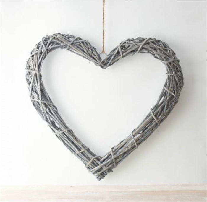 Wreaths | Rattan heart.