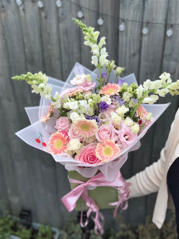 The Wild classics Bouquets | Purrfectly Wild Bouquet