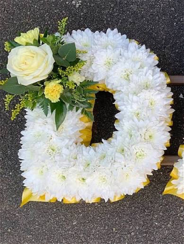 Sympathy Tributes | Single letter